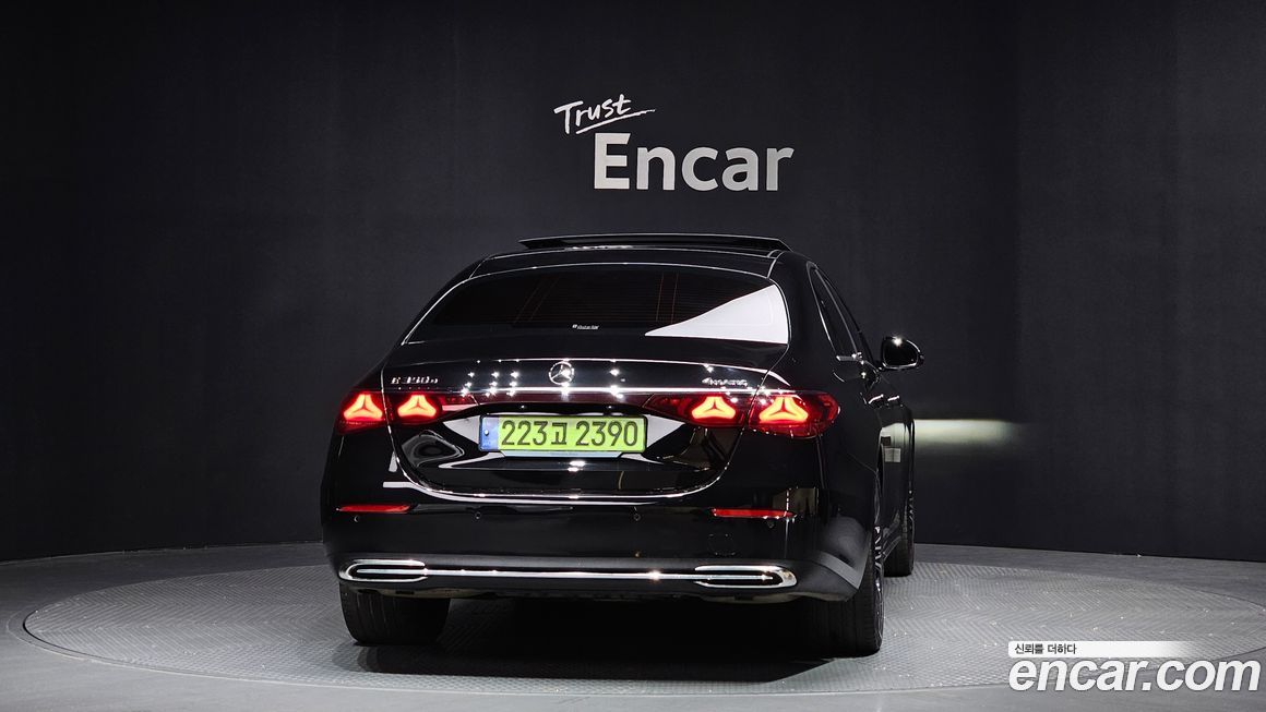 Mercedes-Benz E-Class 2025