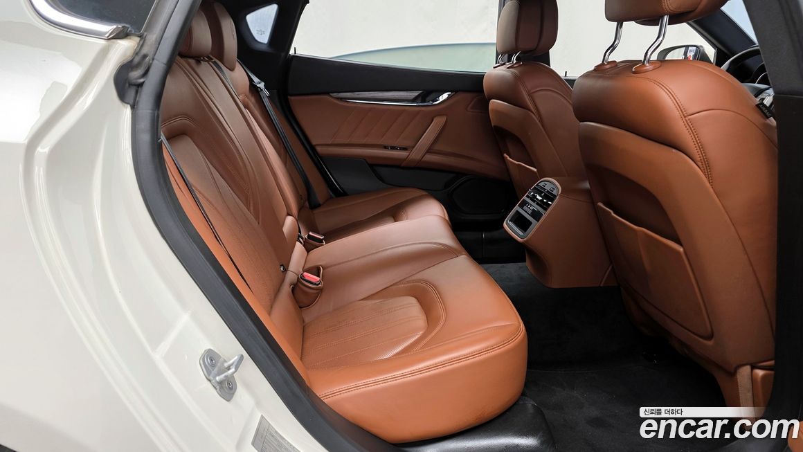 Maserati Quattroporte 2020