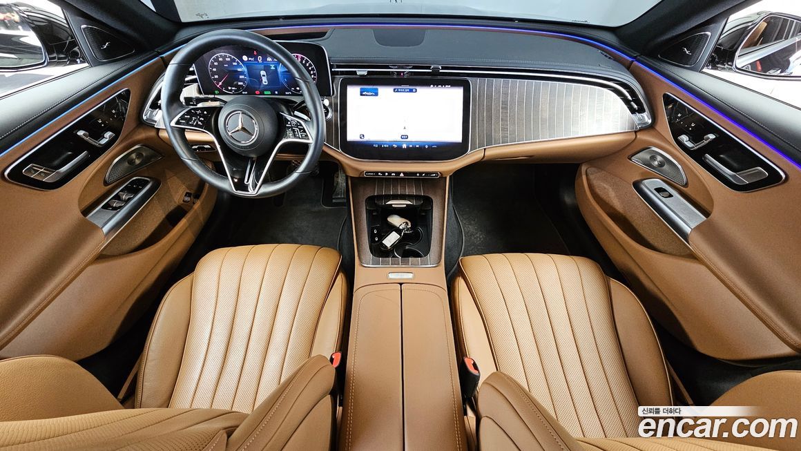 Mercedes-Benz E-Class 2025