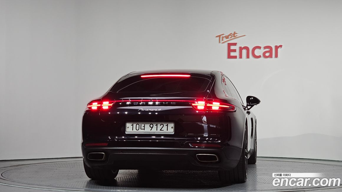 Porsche Panamera 2018