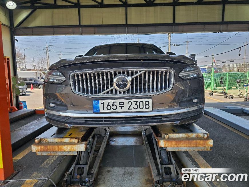 Volvo S90 2023