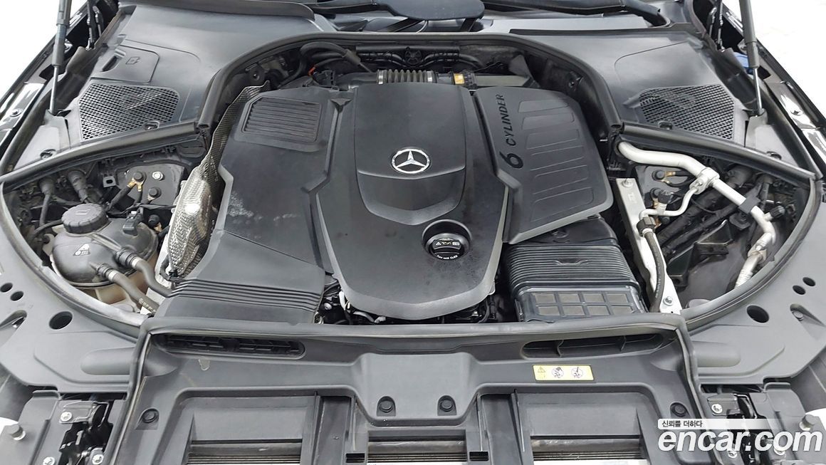 Mercedes-Benz S-Class 2022