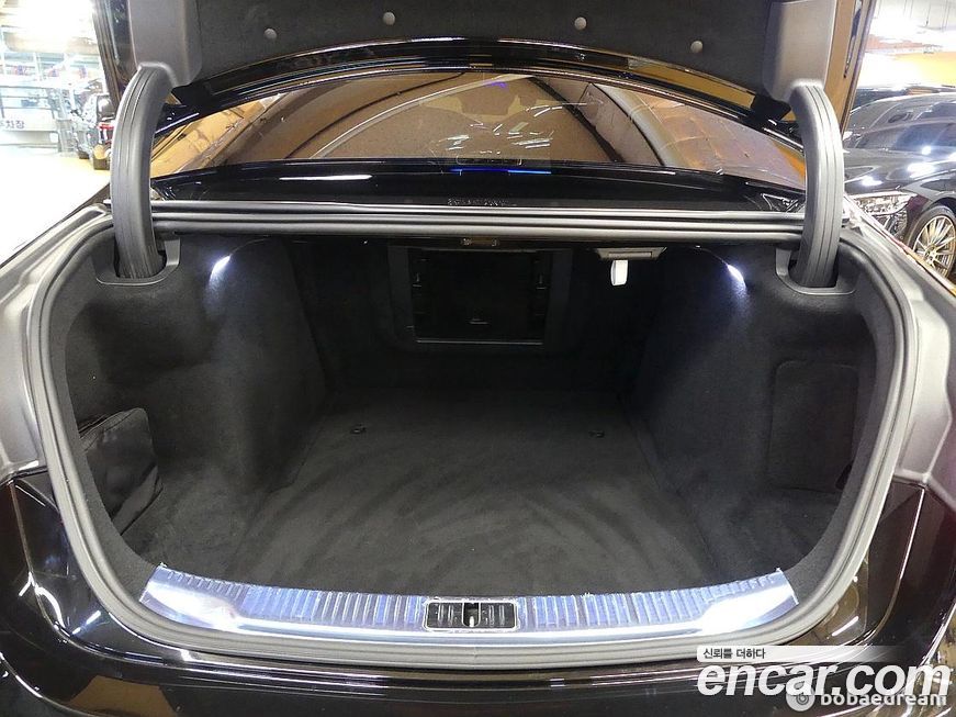 Mercedes-Benz S-Class 2022