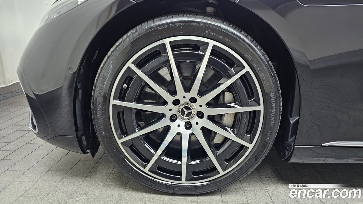 Mercedes-Benz EQS 2023