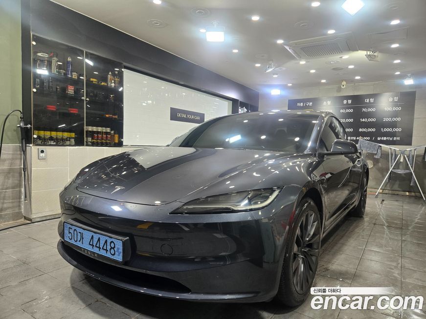 Tesla Model 3 2025