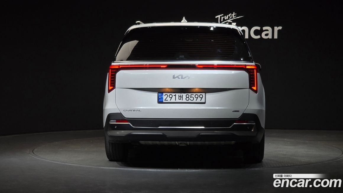 Kia Canival 2025