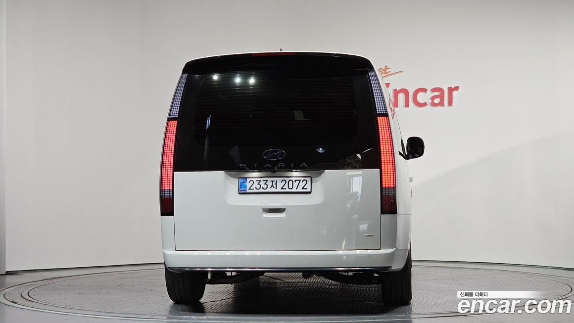 Hyundai Staria 2025