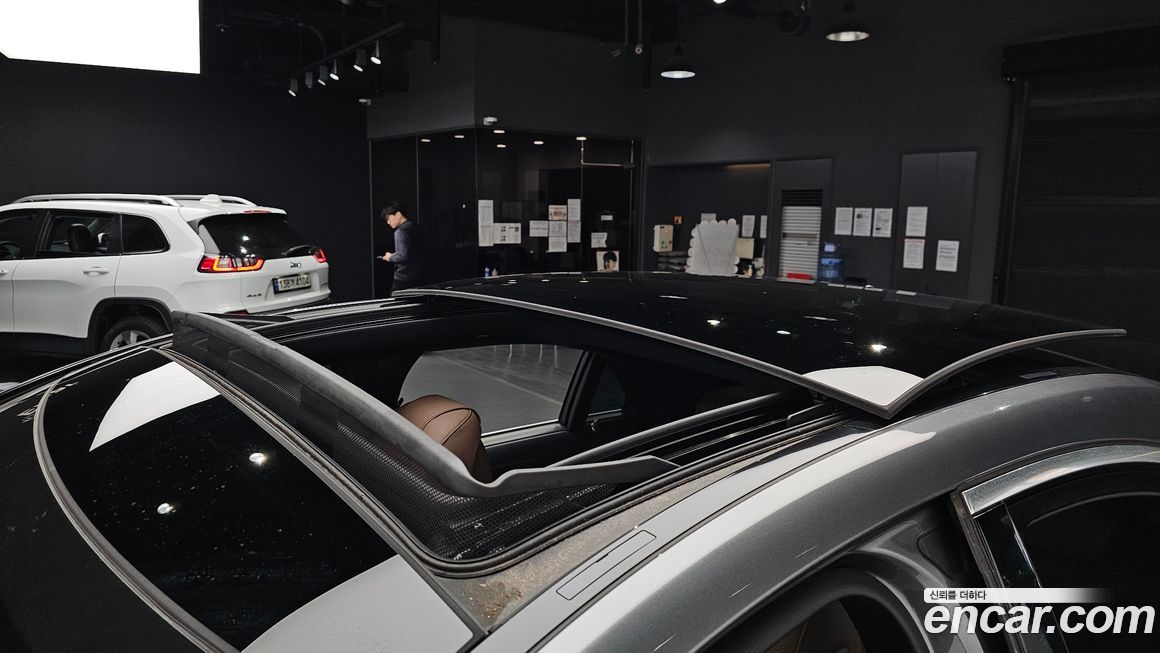 Mercedes-Benz S-Class 2020