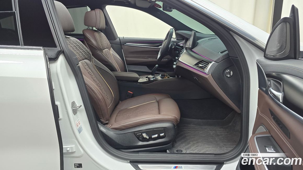 BMW Gran Turismo 2024