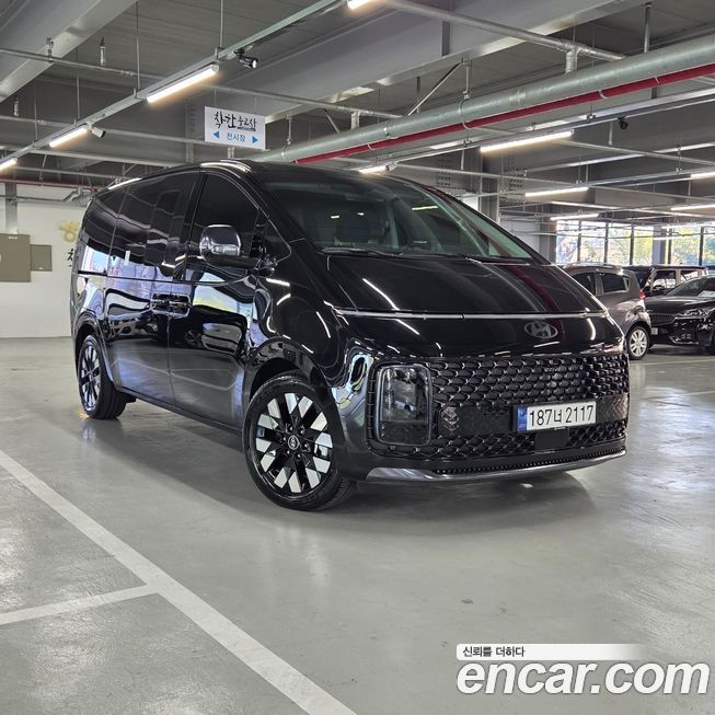 Hyundai Staria 2025