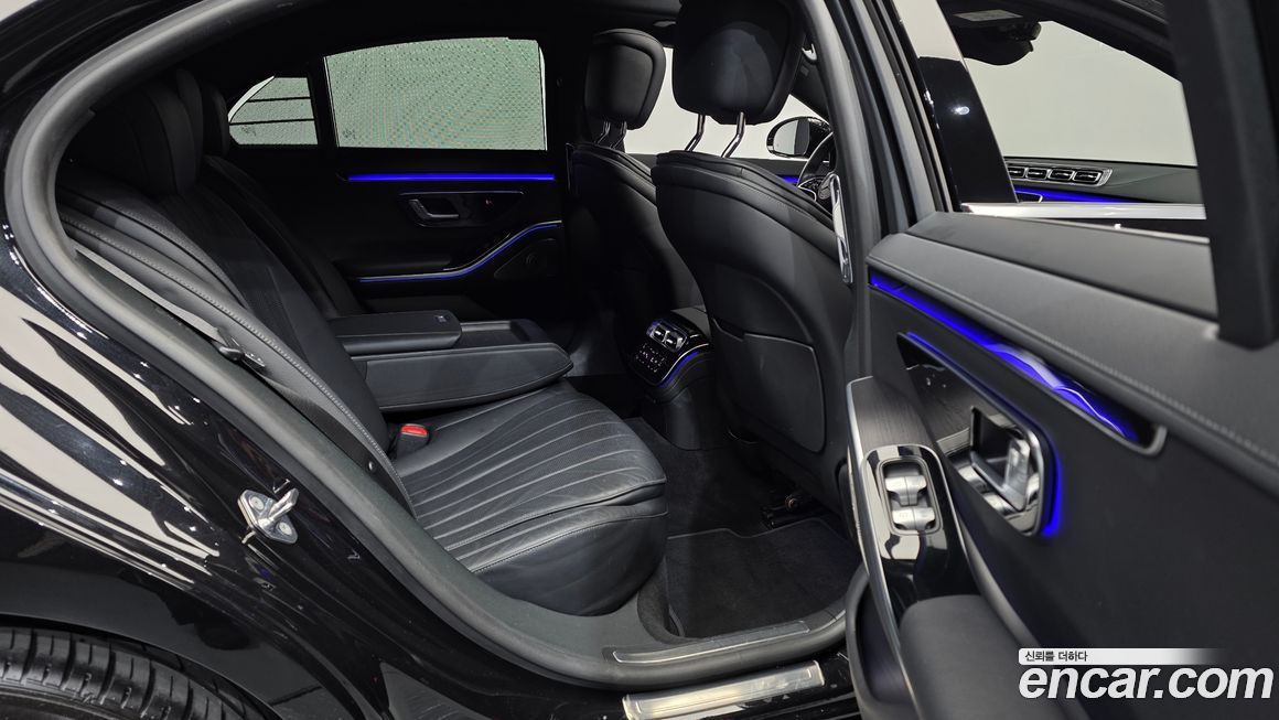 Mercedes-Benz S-Class 2021