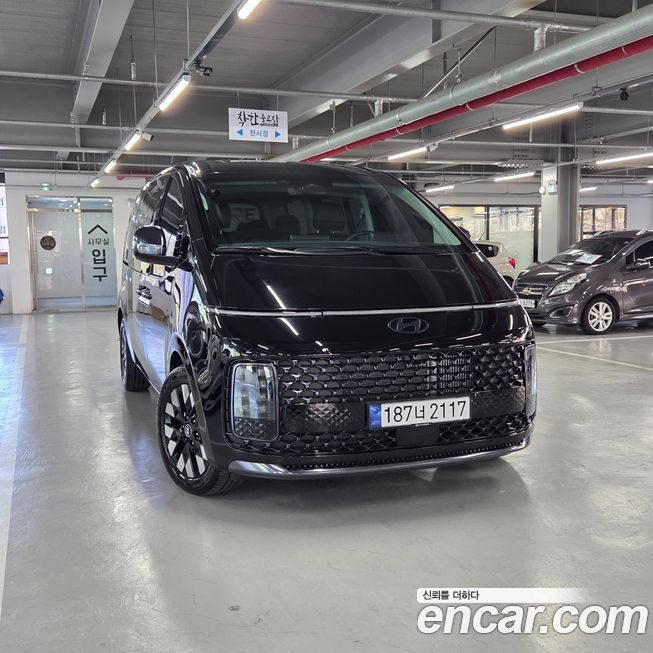 Hyundai Staria 2025