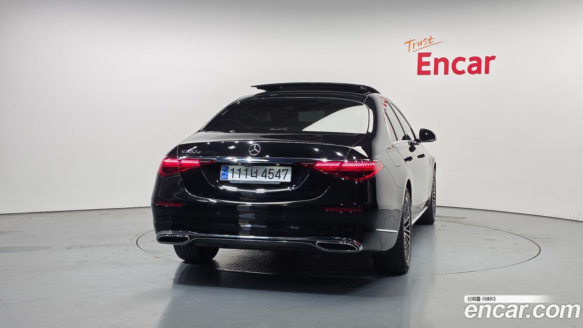 Mercedes-Benz S-Class 2021