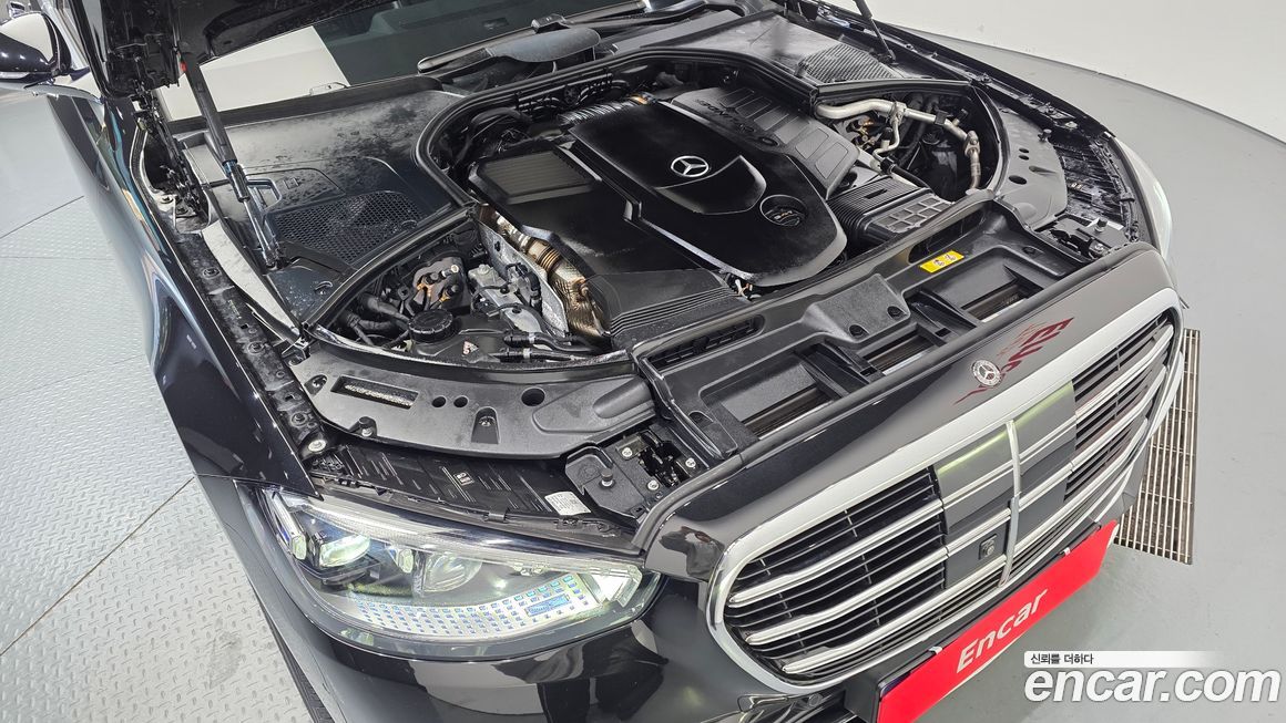 Mercedes-Benz S-Class 2021