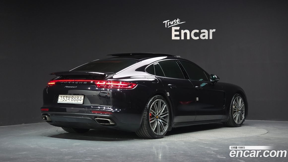 Porsche Panamera 2018