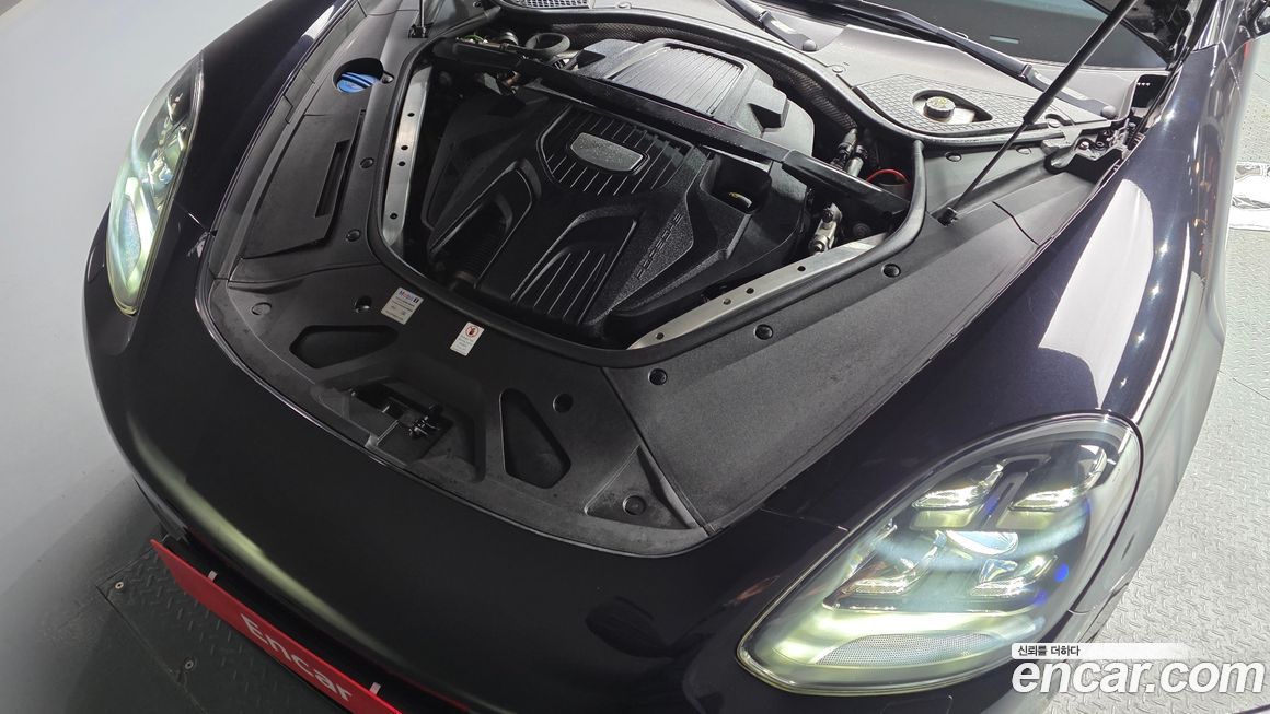 Porsche Panamera 2018