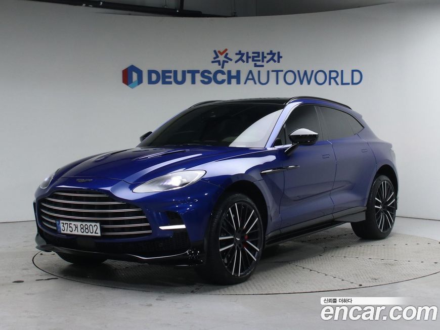 Astonmartin DBX 2023