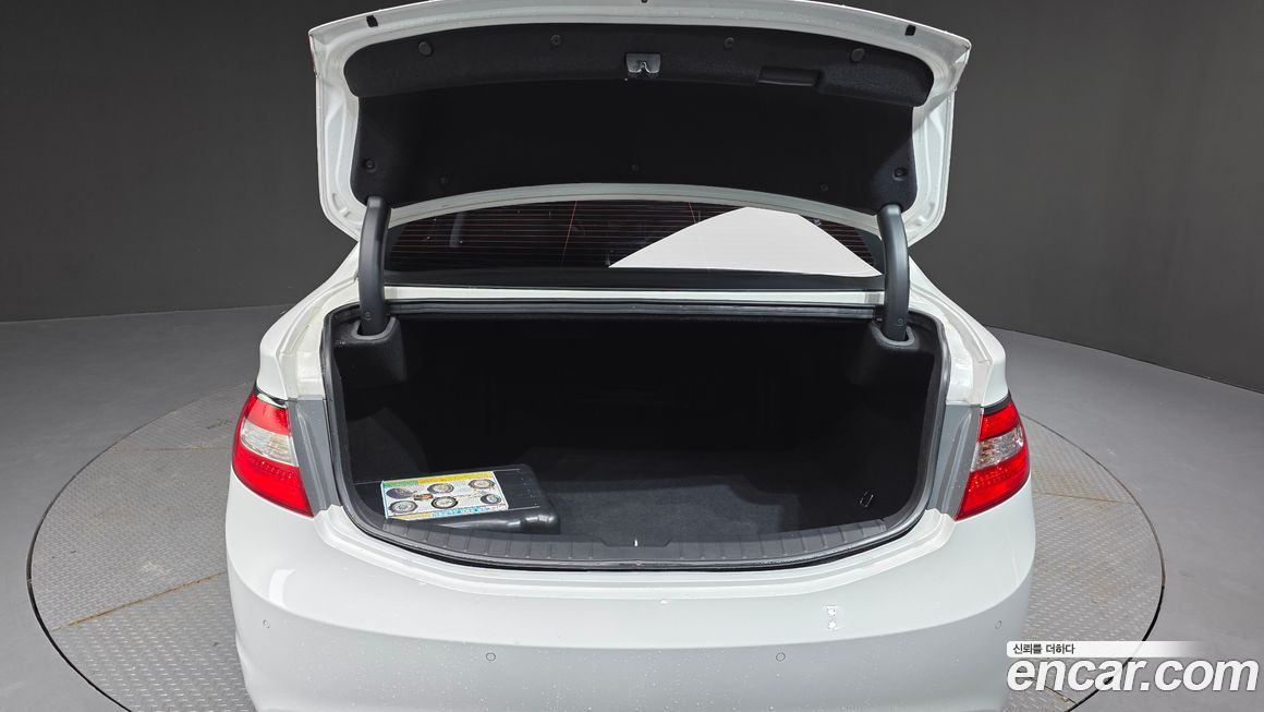 Hyundai Grandeur 2012