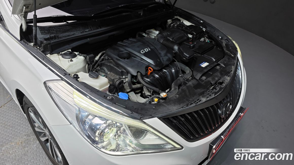 Hyundai Grandeur 2012