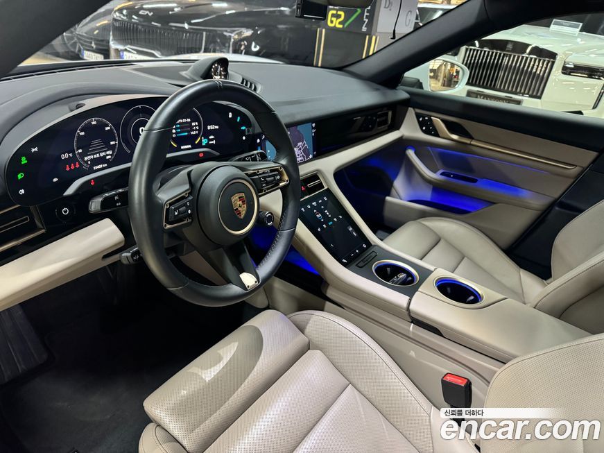 Porsche Taycan 2024