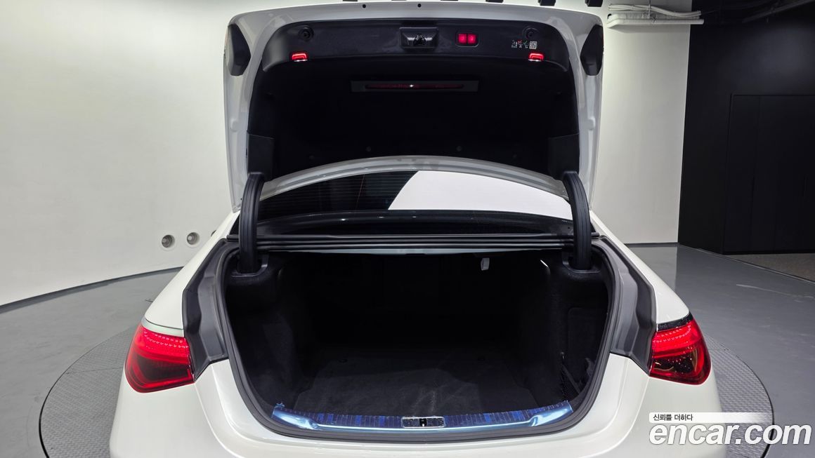 Mercedes-Benz S-Class 2022