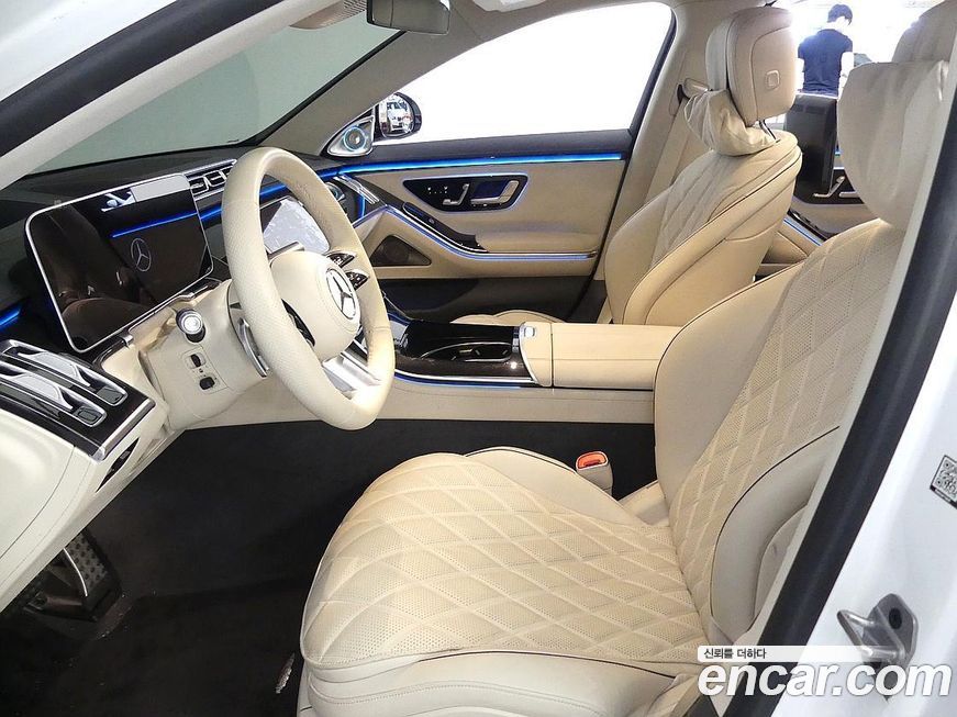 Mercedes-Benz S-Class 2024