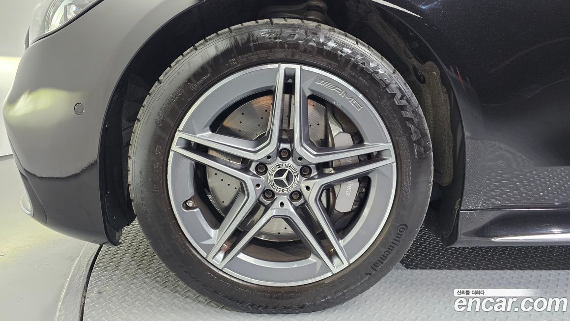 Mercedes-Benz S-Class 2023