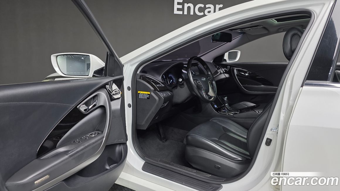 Hyundai Grandeur 2012