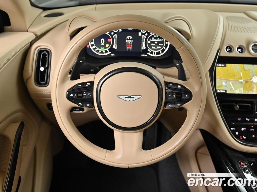 Astonmartin DBX 2023