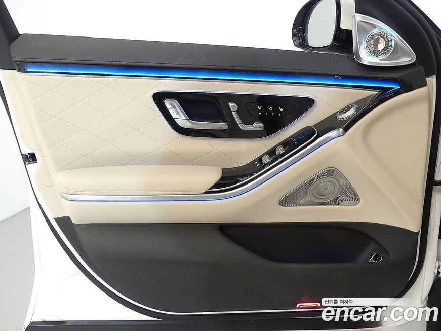 Mercedes-Benz S-Class 2024