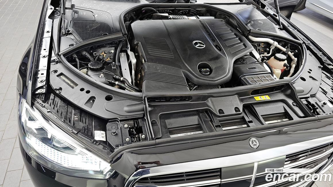 Mercedes-Benz S-Class 2022