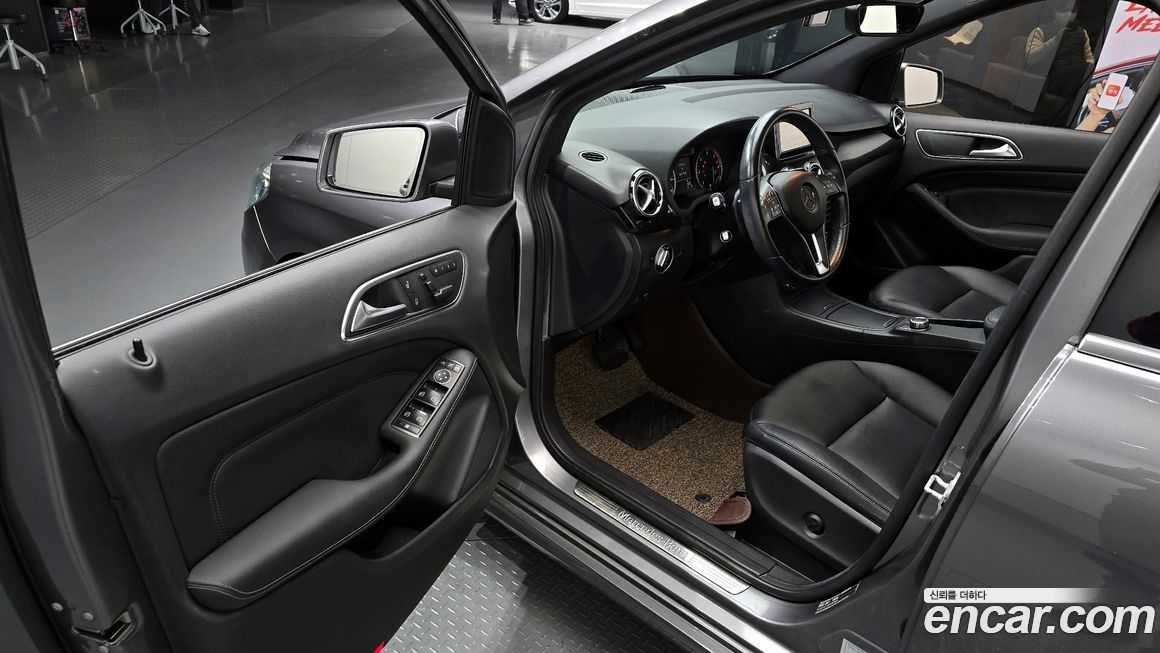 Mercedes-Benz B-Class 2015