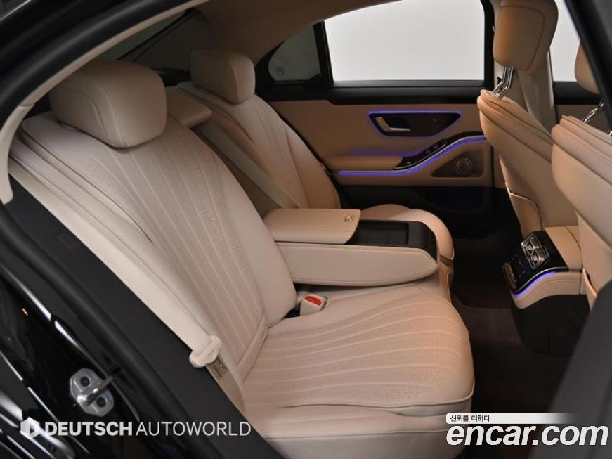 Mercedes-Benz S-Class 2025