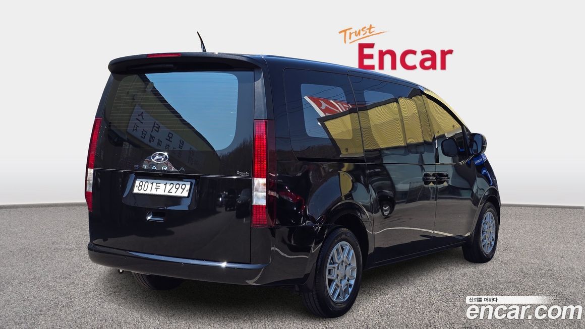Hyundai Staria 2023