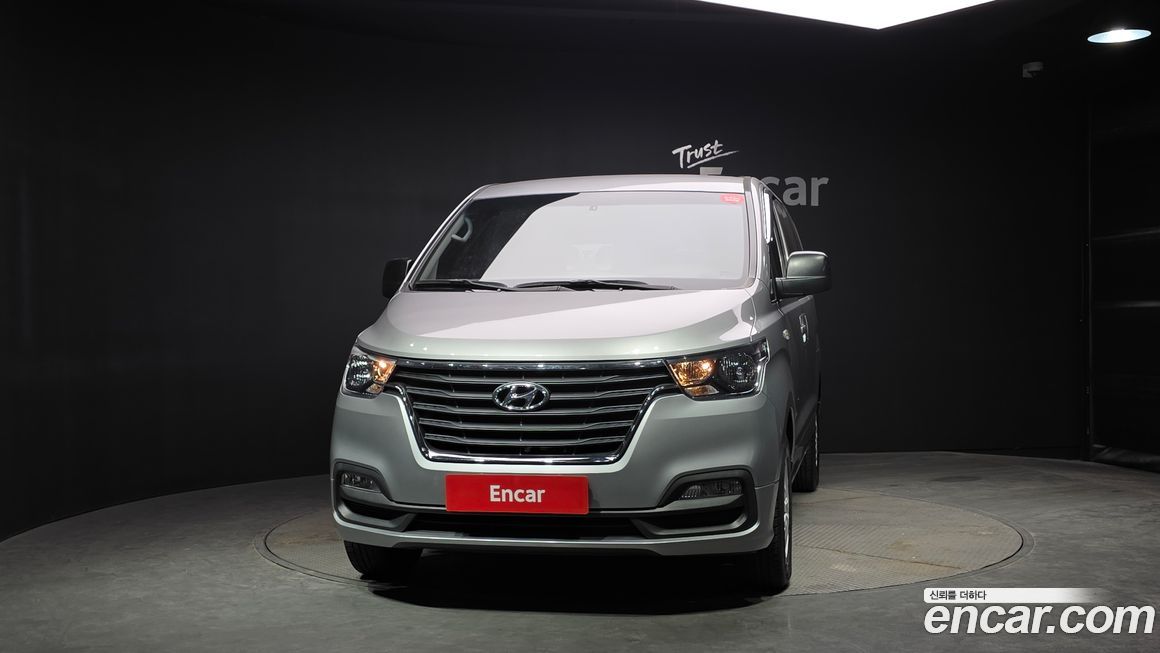 Hyundai Starex 2021