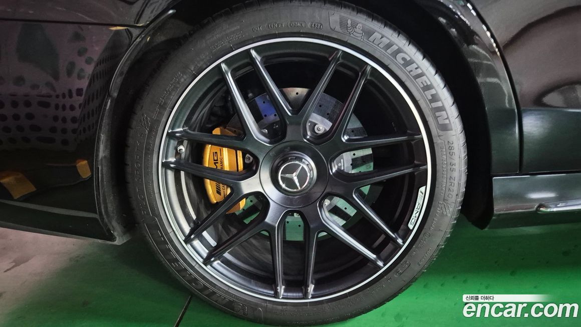 Mercedes-Benz S-Class 2020