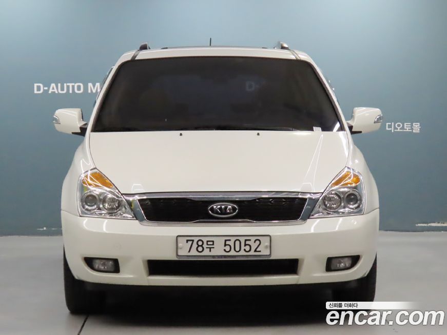 Kia Canival 2011