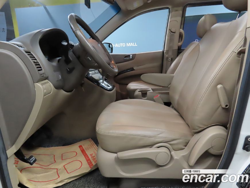 Kia Canival 2011