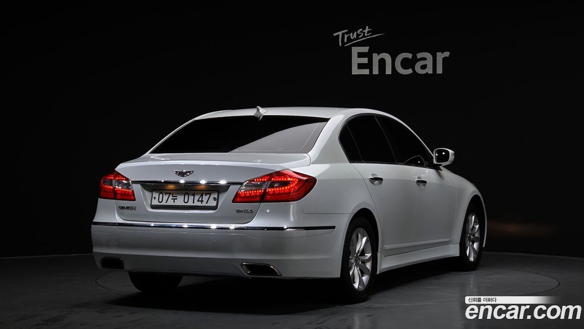 Hyundai Genesis 2014