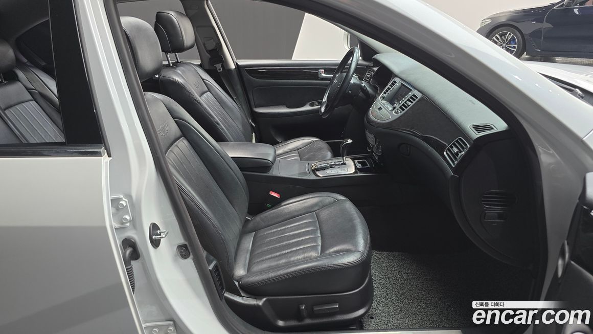 Hyundai Genesis 2014