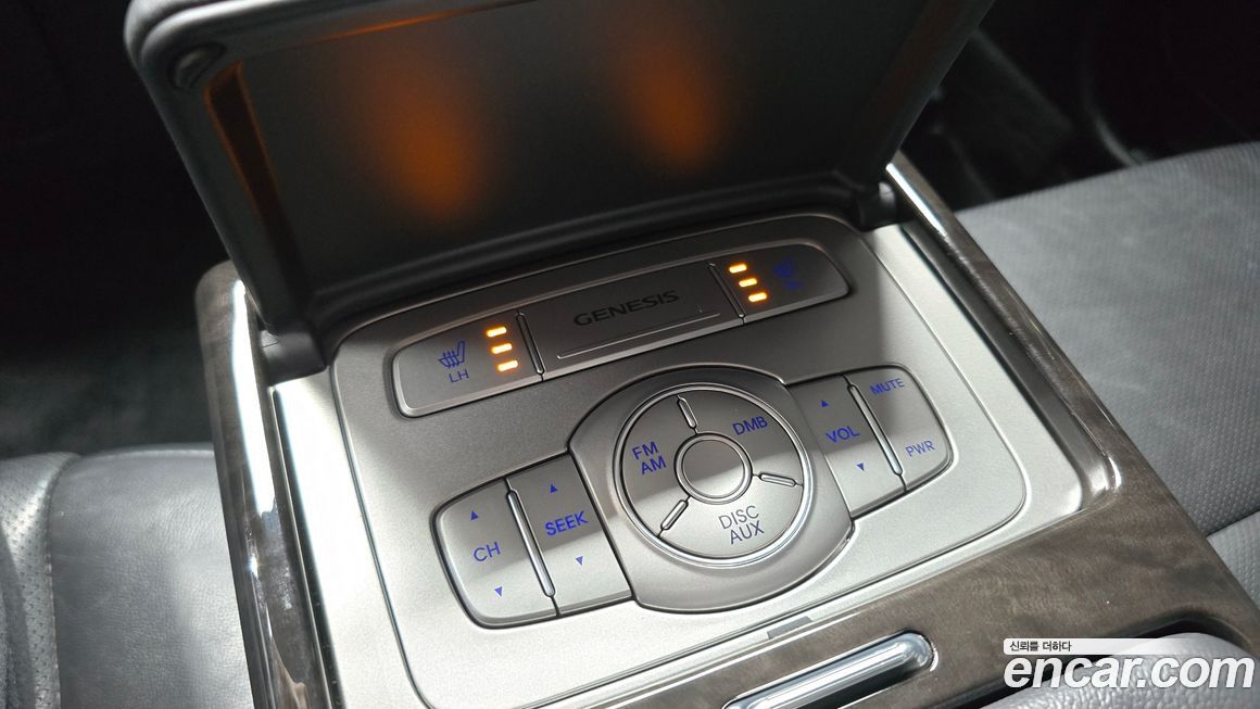 Hyundai Genesis 2014