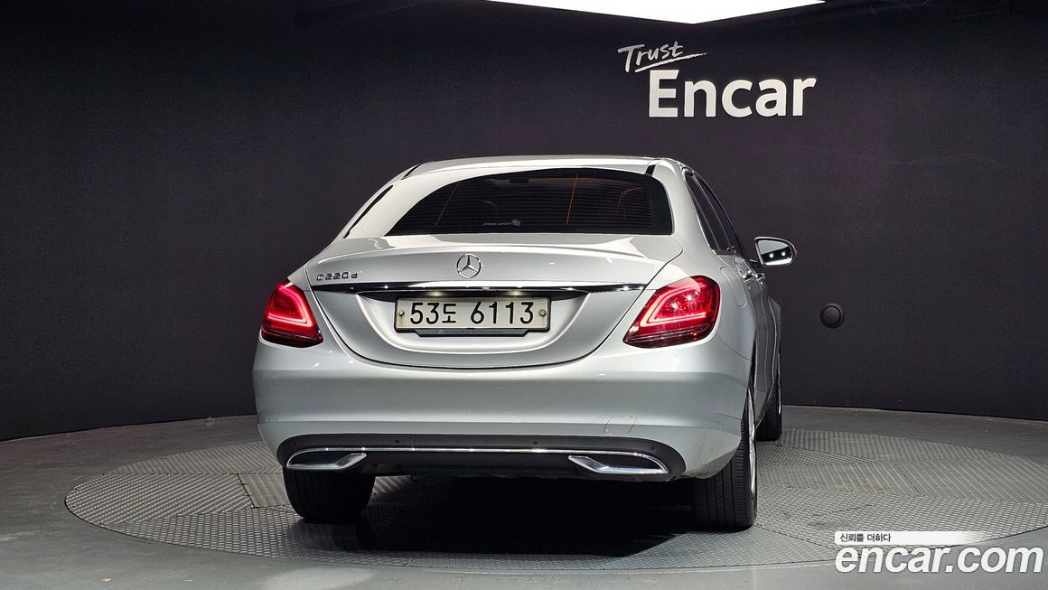 Mercedes-Benz C-Class 2019