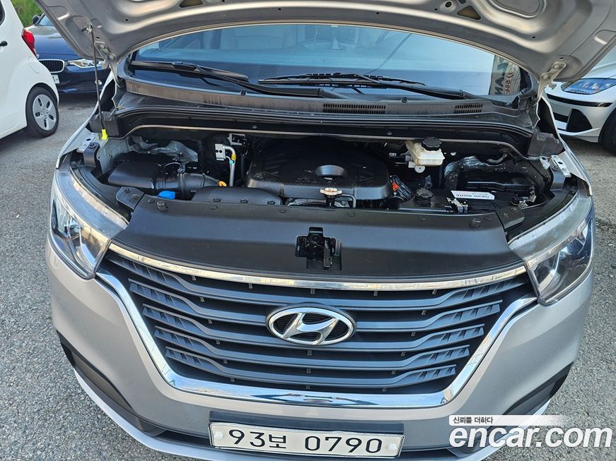 Hyundai Starex 2018