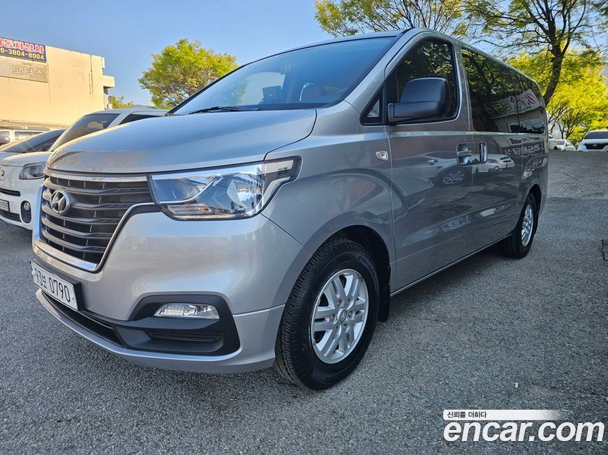 Hyundai Starex 2018