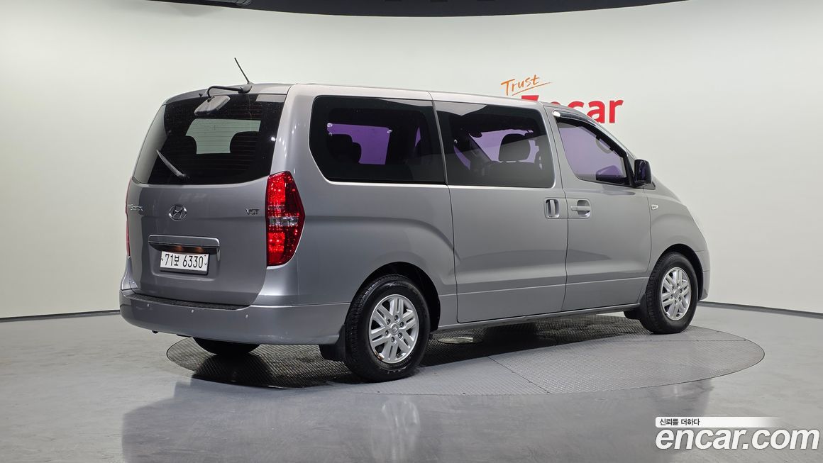 Hyundai Starex 2016