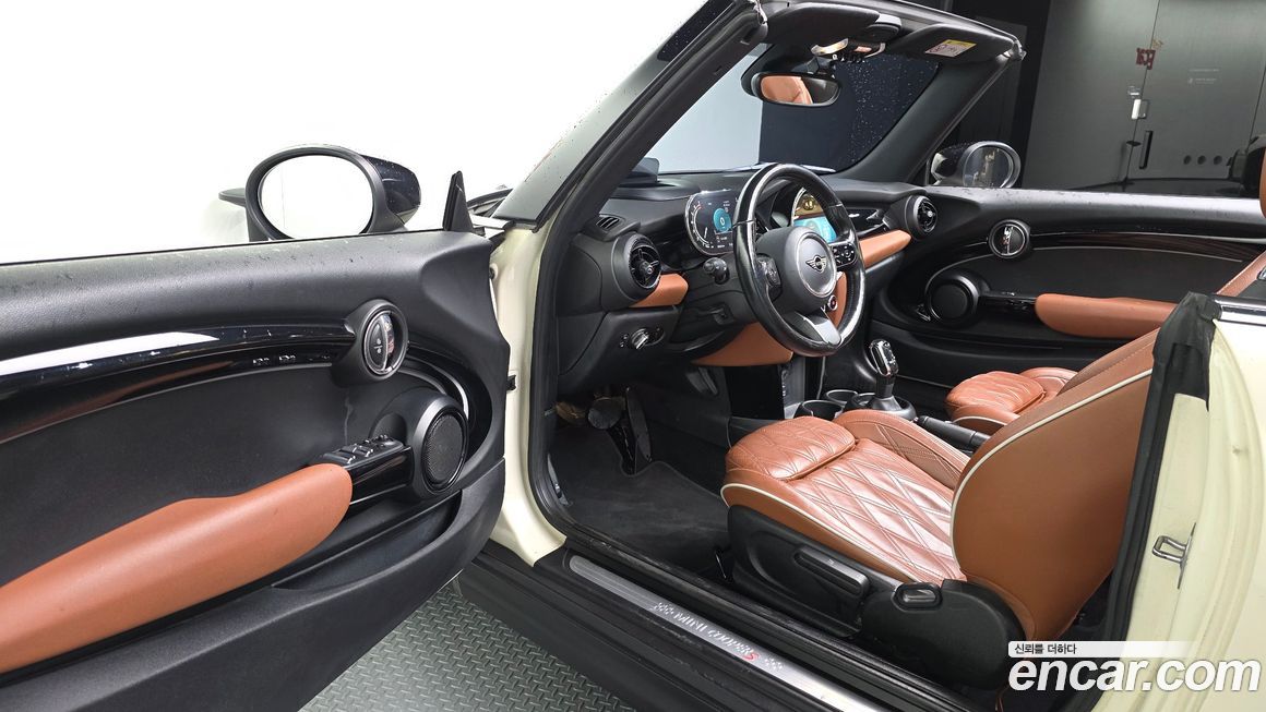 Mini Cooper Convertible 2022