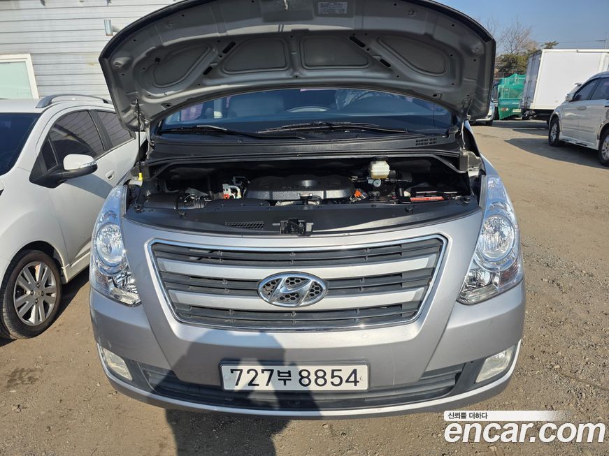 Hyundai Starex 2016