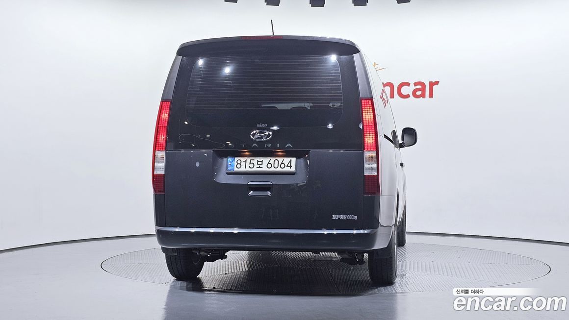Hyundai Staria 2022