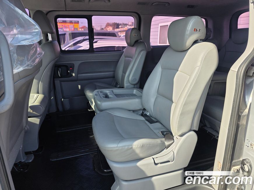 Hyundai Starex 2016