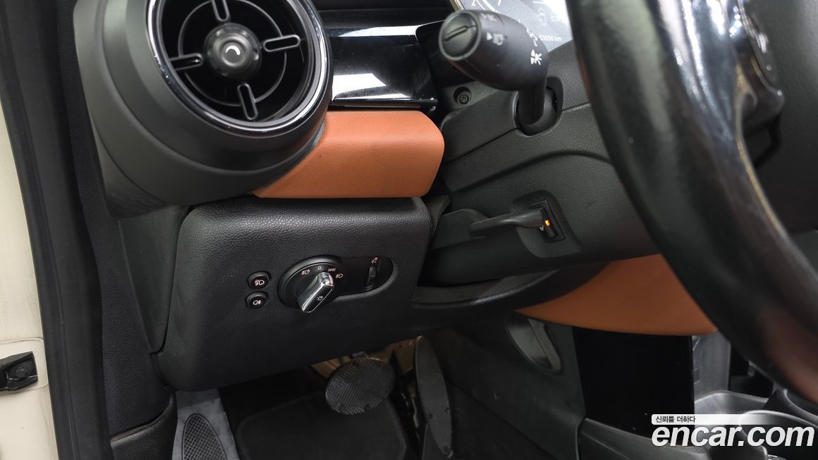 Mini Cooper Convertible 2022